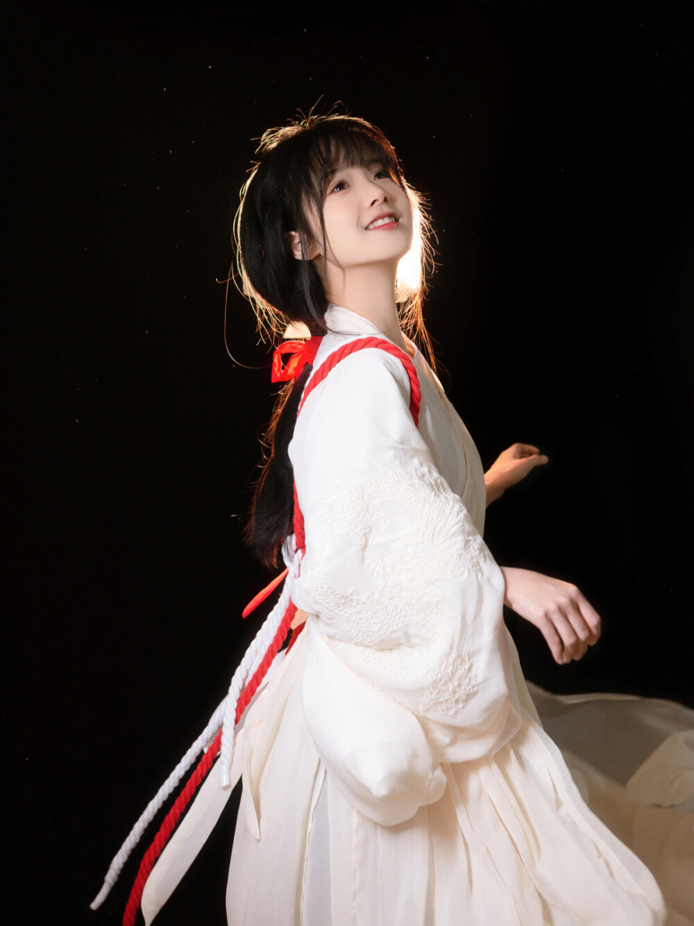 -神明少女『桔梗』
摄影：@知尔Zhier
模特：@至春禾