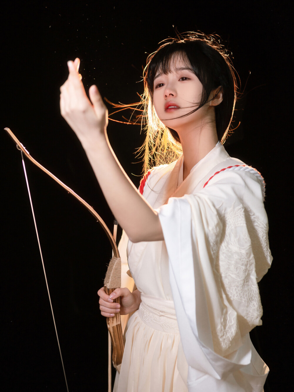 -神明少女『桔梗』
摄影：@知尔Zhier
模特：@至春禾