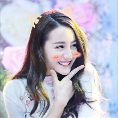 快来，看看我们可爱的热巴小朋友