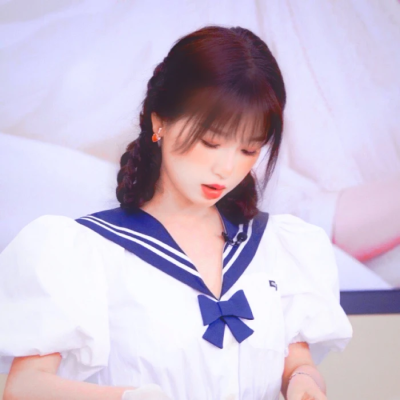 袜是欣欣鸭。