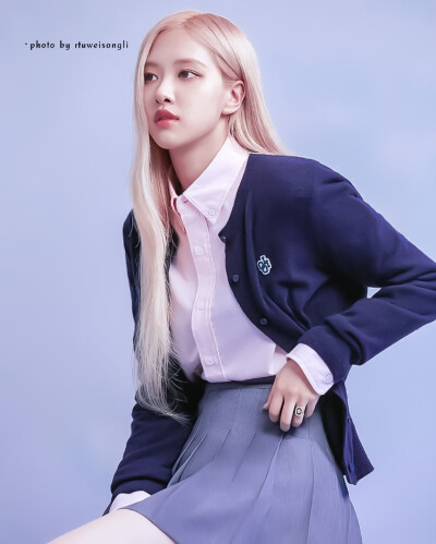 
：Rosé / 画报匠人