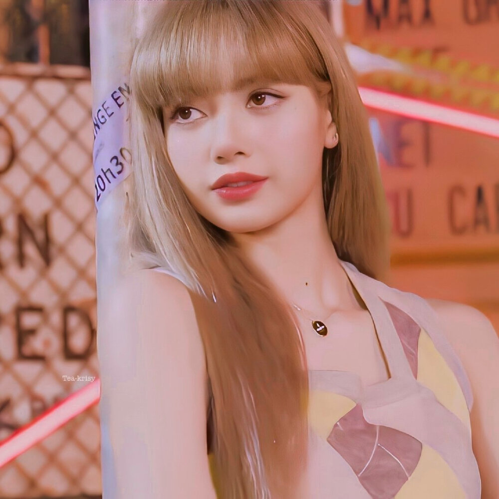 Blackpink Lisa
转自wb Tea-krisy