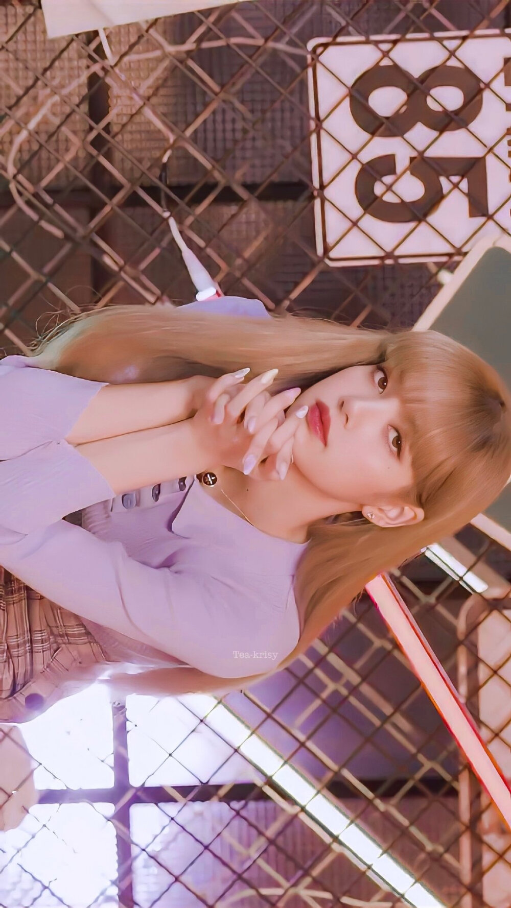 Blackpink Lisa
转自wb Tea-krisy