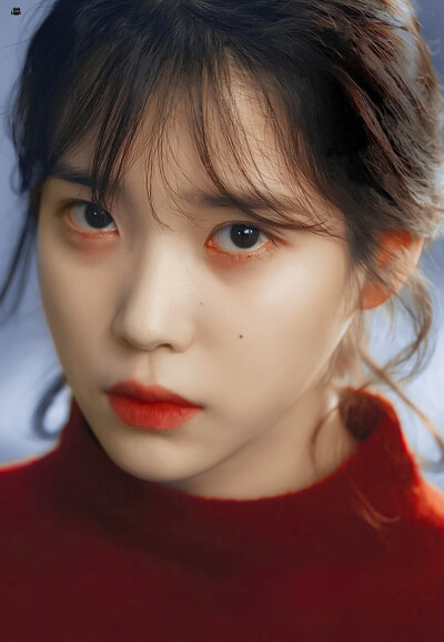 IU×李至安