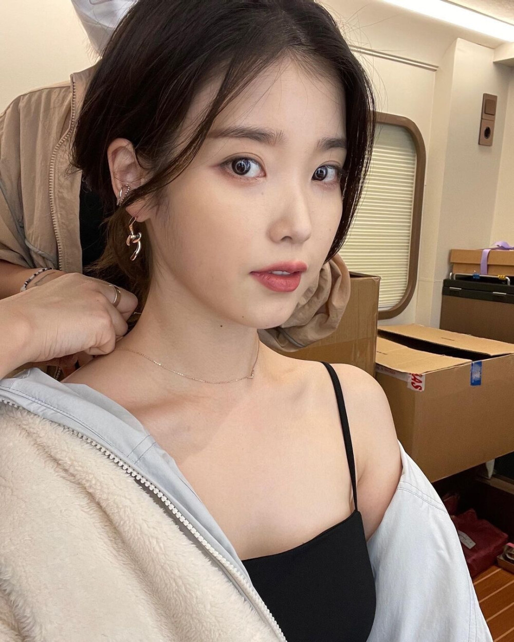 IU 李知恩 