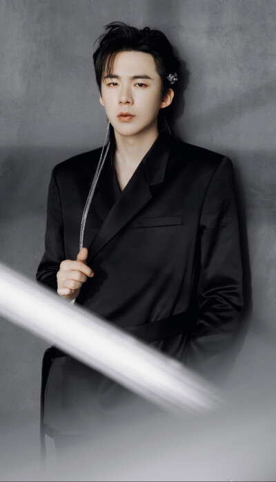 刘宇宁
帅到我了