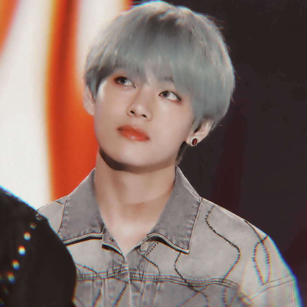 金泰亨
cr.TAETAELAND