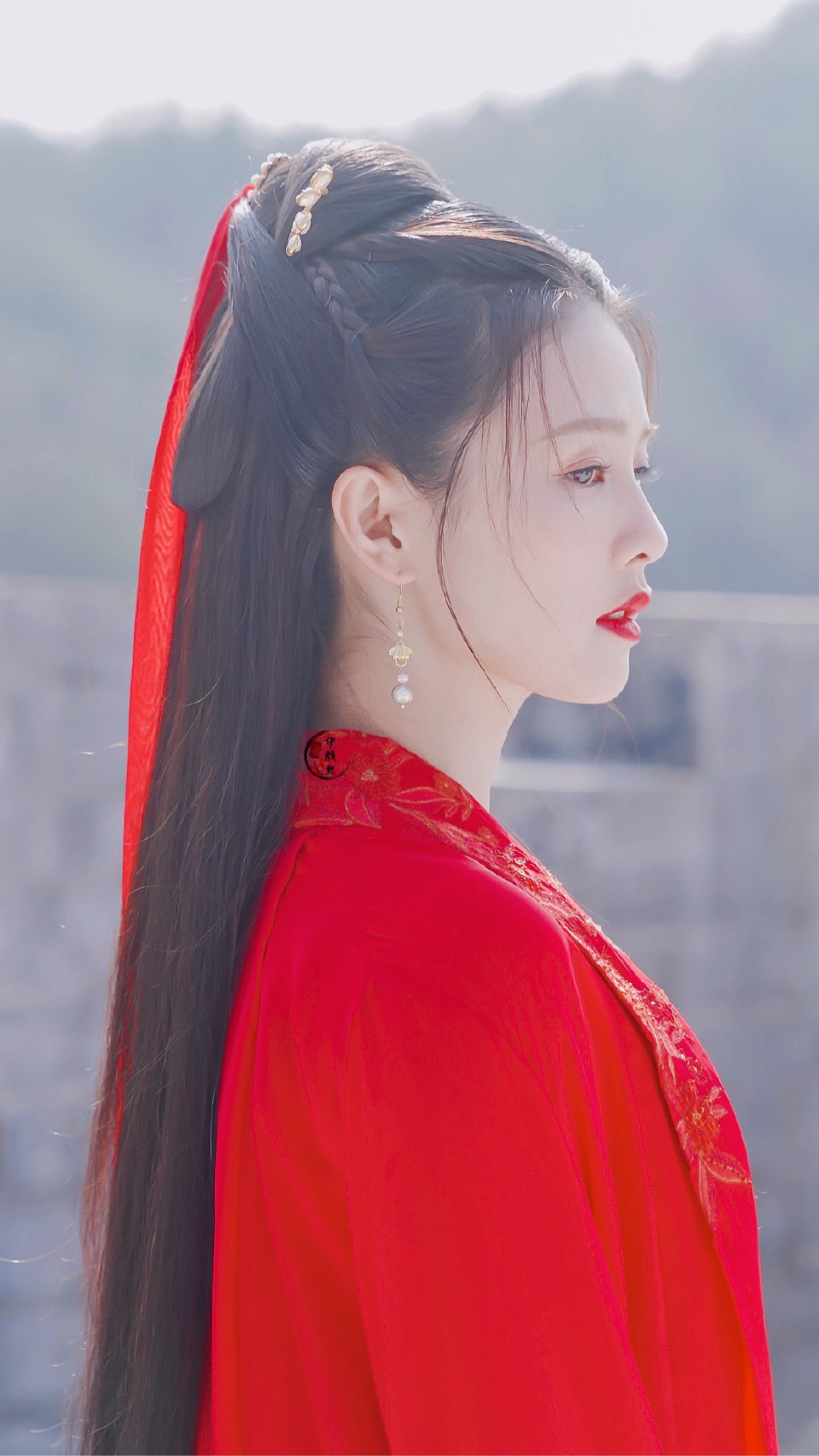 白鹿红衣绝美,小十一绝美!