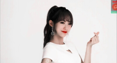 李LUDA调色橙光素材
抱图点赞/留言
禁二改，二传备注『dt白玫瑰』