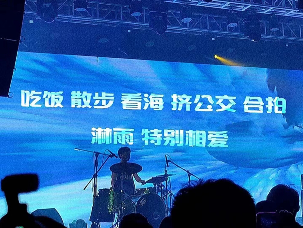 厄瓜多尔玫瑰 love
（是叫这个名字吧）