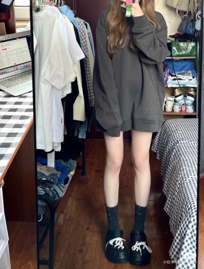 我们尘封冰山之海 蒙阿尔忒弥斯无神之瞳 济世之诗也罢 你我持爱行凶