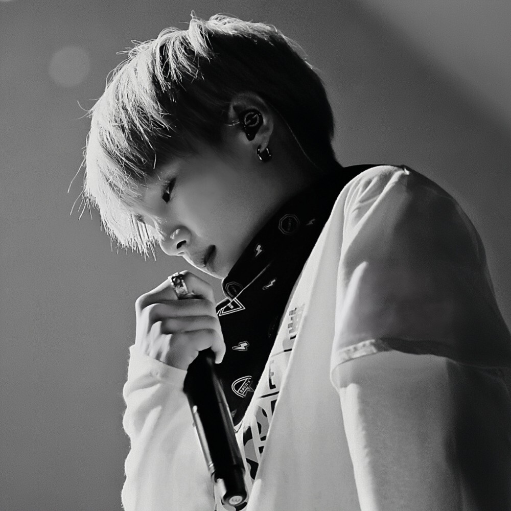 闵玧其 >>*同淋雪、
P345原©Sugameow_309。