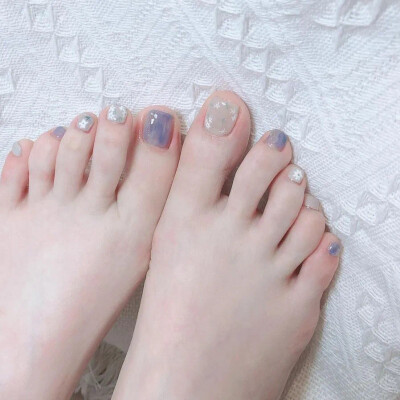 脚指甲们