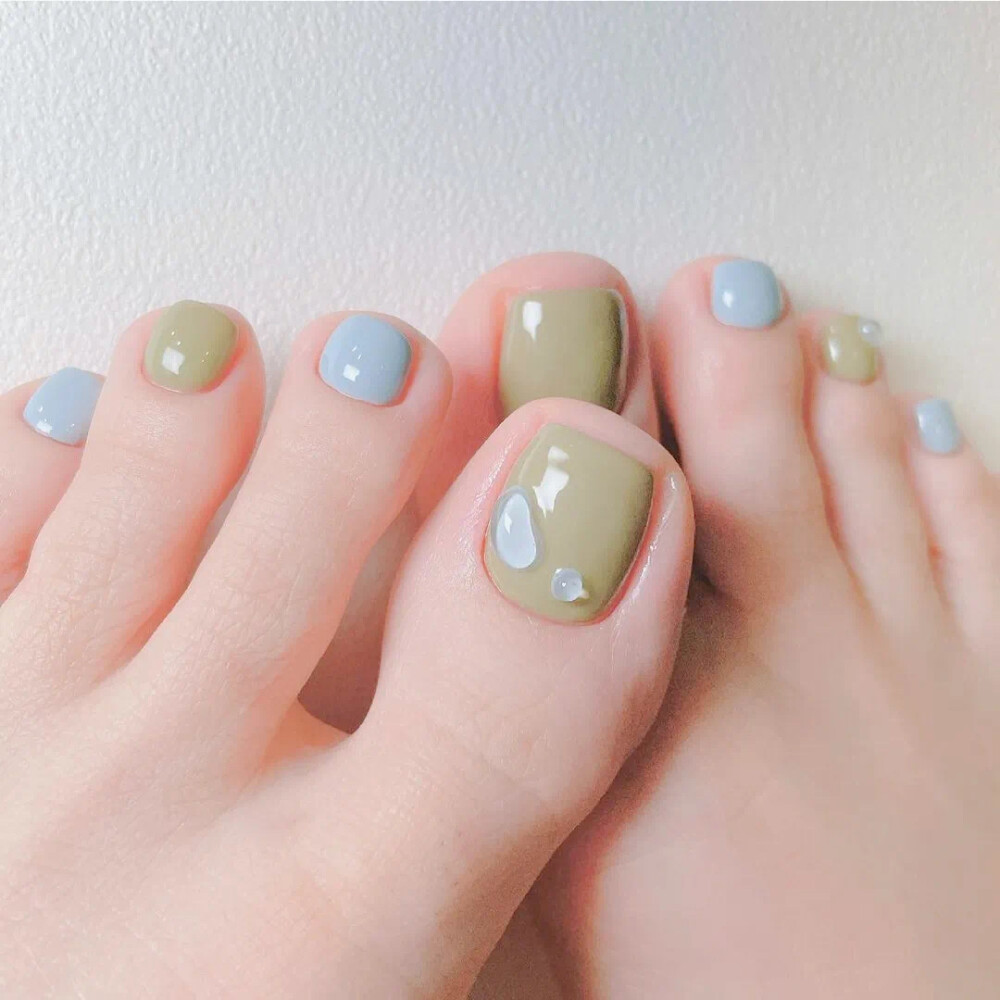 脚指甲们