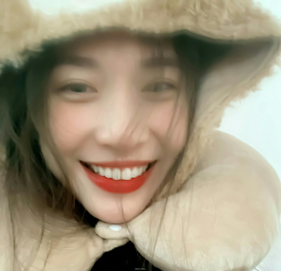 女头
原L一瓶紫薯牛奶