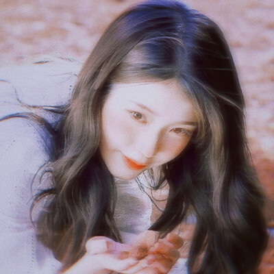 IU·