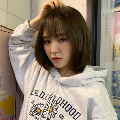 先輩は一緒に漫画を読みますか？