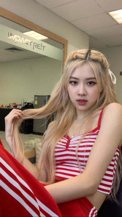 ROSÉ rosé rosie 朴彩英 罗捷女士 肉肉 dt主唱涵