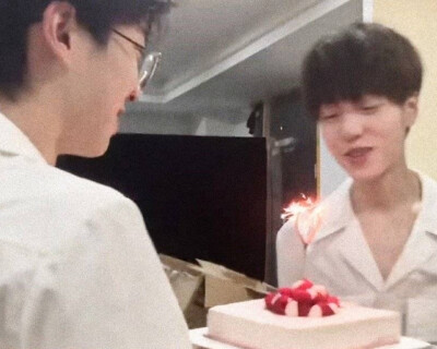 蓬蓬生日快乐呀