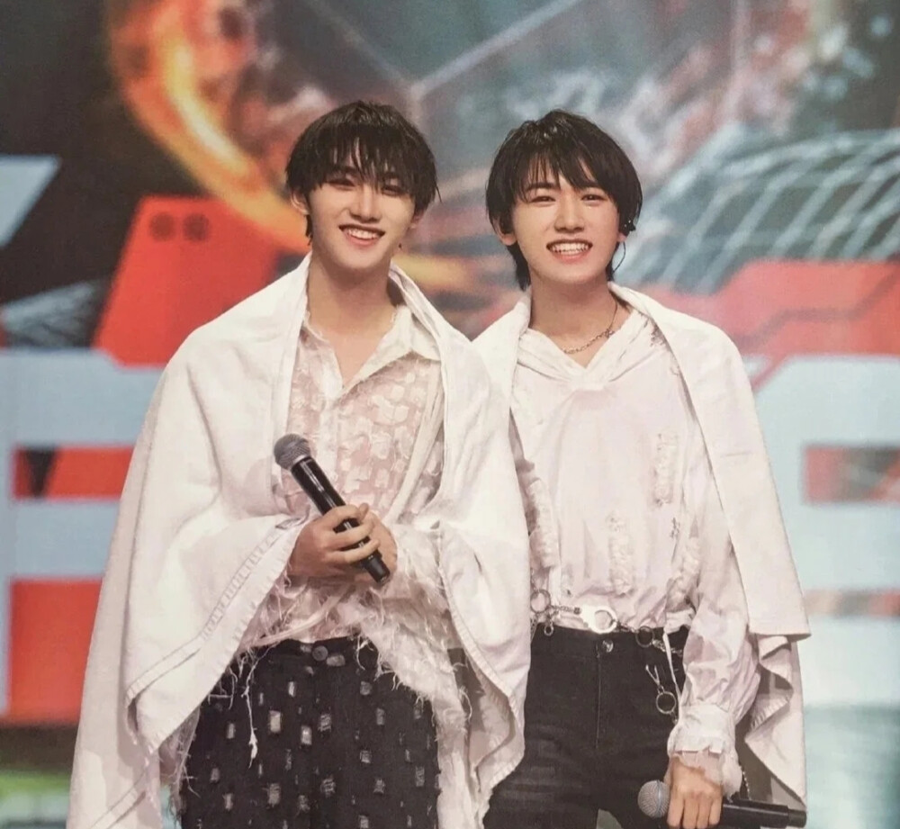 
^鑫轩 鑫照不轩的大小漂亮