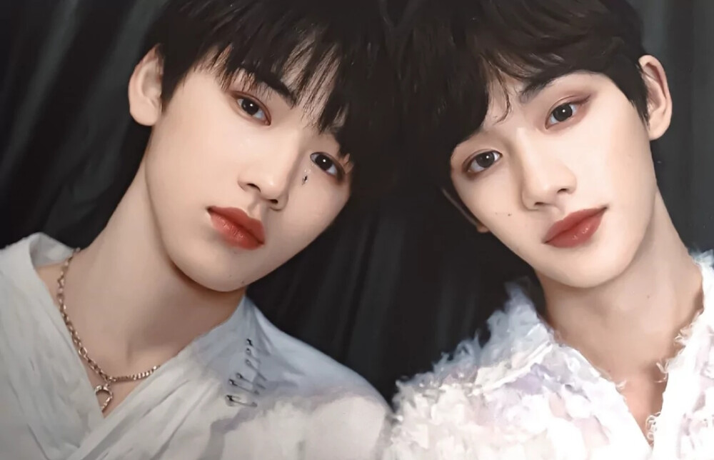 ^鑫轩 鑫照不轩的大小漂亮