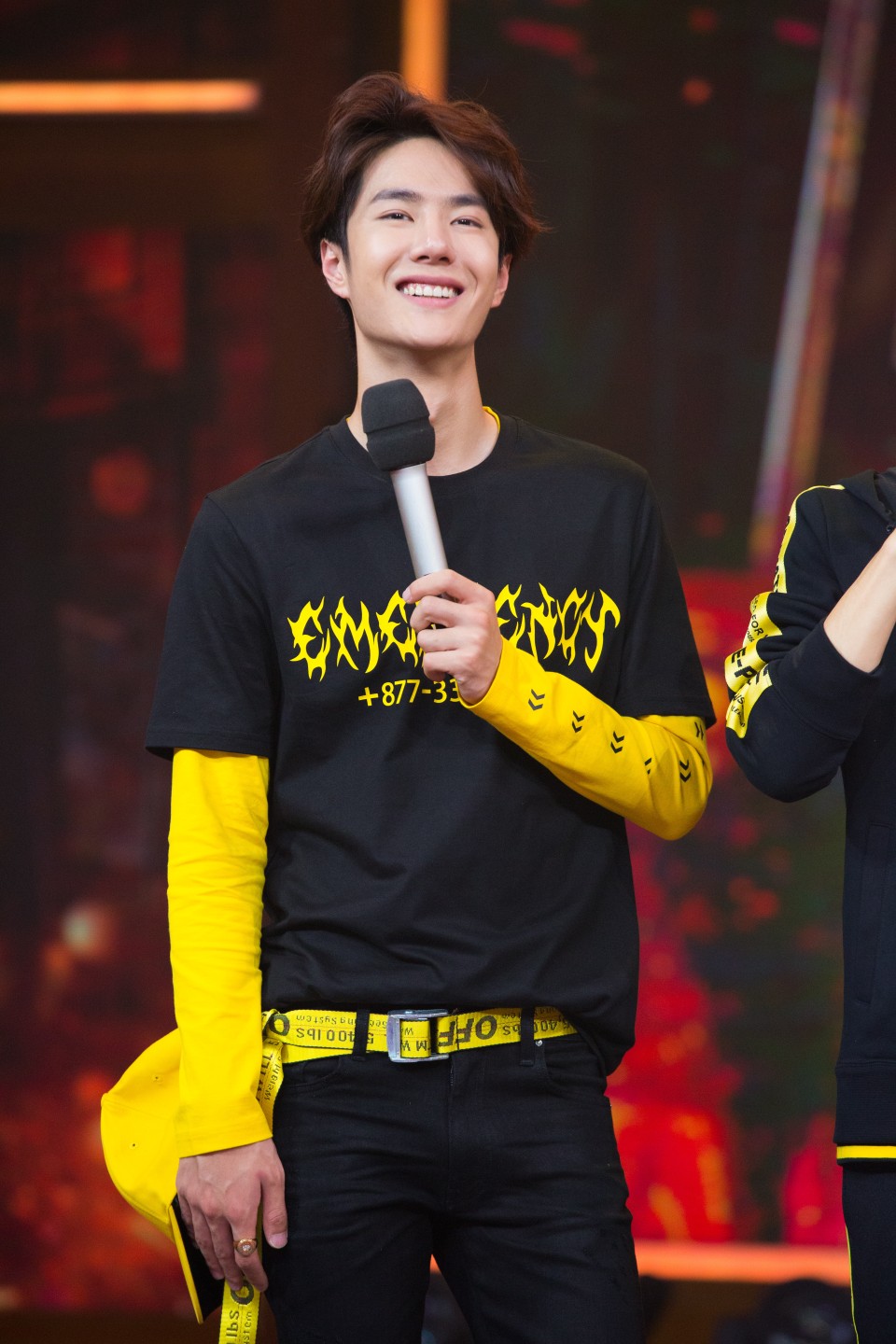 170922天天向上uniq王一博crlogo676767
