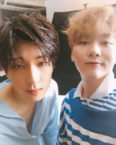 ❤︎圆宽❤︎
全圆佑（WONWOO）
夫胜宽（SEUNGKWAN）
❣️ⓈⒺⓋⒺⓃⓉⒺⒺⓃ❣️