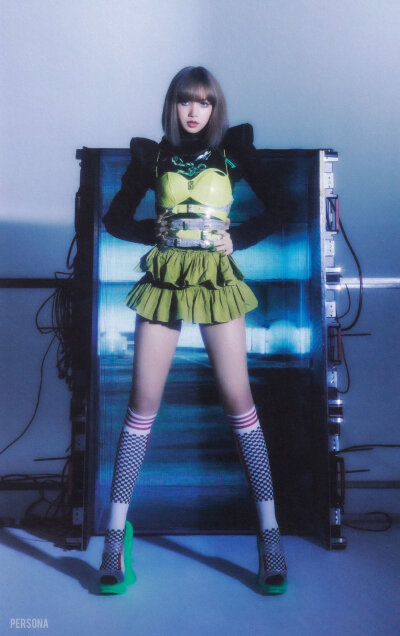 (｡･ω･｡)ﾉ♡
Lisa solo专辑
BALCKPINK