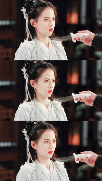 黄日莹 | 李阿梵
cr:森山梨守