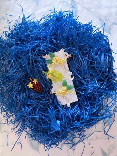 这么优秀的夹夹，当然是还没发售，就已经绝版，我自己都没得戴你敢信？不过还好我已经秃了，不需要发夹了