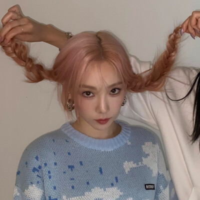 朴秀荣/金艺琳/金泰妍