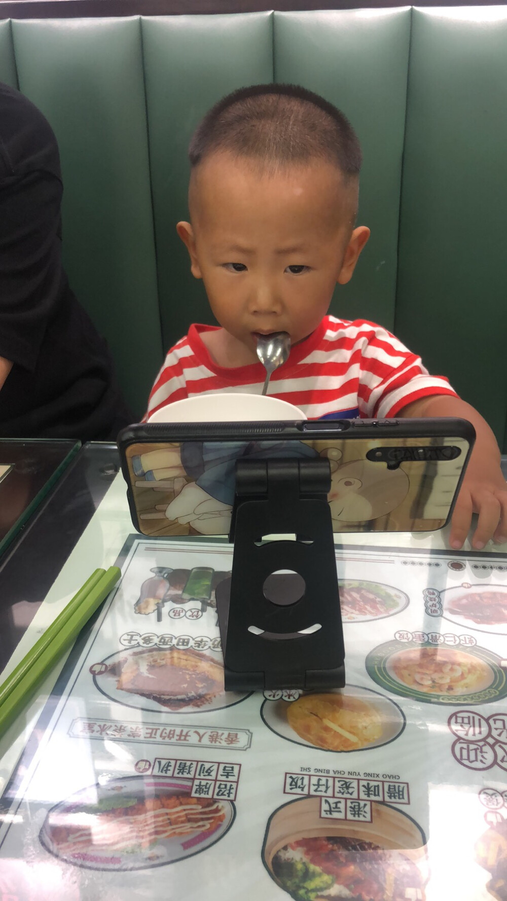 歌林公园一日游
整体环境可以，觉得孩子游玩的地方还是太少了，小孩子玩的东西的价格也还行