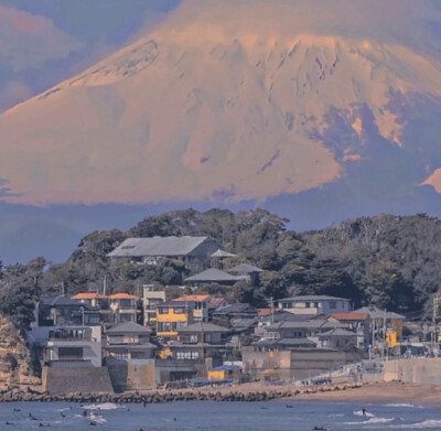 “日落尤是温柔.人间皆是浪漫.”