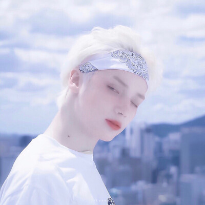 • 休宁凯
· Lynne