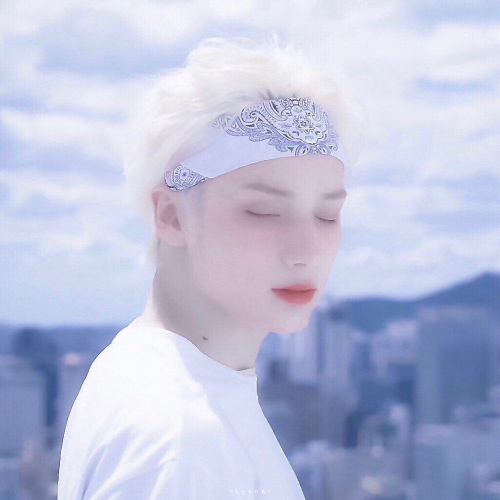 • 休宁凯
· Lynne