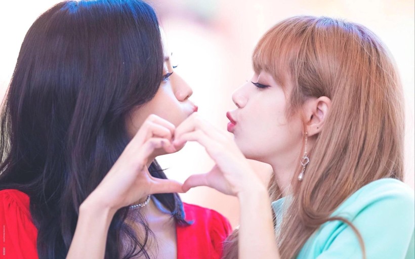 Lisa＆Jisoo