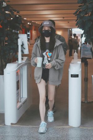 张小斐