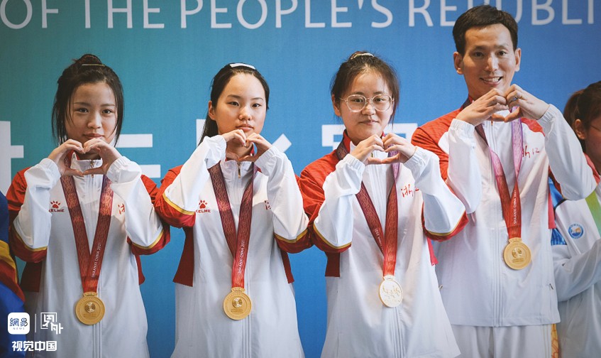 女子十米气BQ团体浙江夺冠