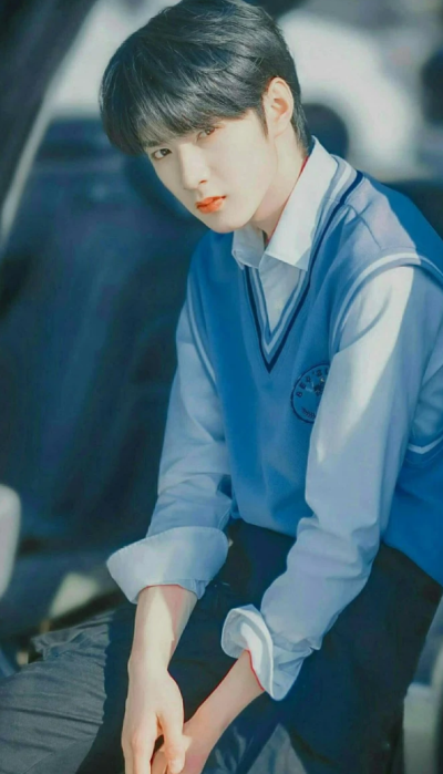 祝耀文生日快乐(u‿ฺu✿)