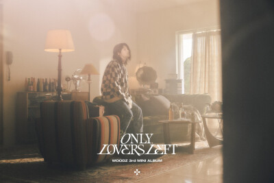 承衍更博：
3RD MINI ALBUM
ONLY LOVERS LEFT
CONCEPT PHOTO(1)
2021. 10. 05 6PM (KST)
#OLL# #ONLYLOVERSLEFT##WOODZ##曹承衍# ​​​