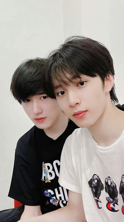 文轩 刘耀文宋亚轩 自修图