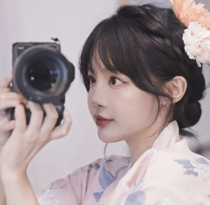 ◈艺术系女头
“等风起.等花开.等我们再次相遇.”