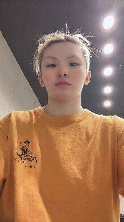 李知勋（WOOZI）
❣️ⓈⒺⓋⒺⓃⓉⒺⒺⓃ❣️