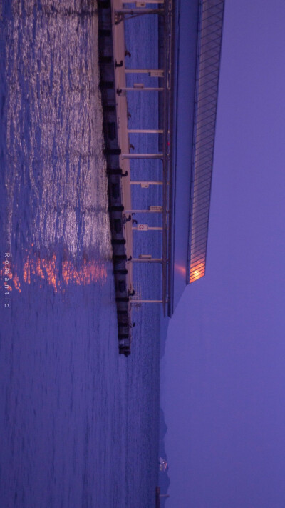 慢慢体会我的极端和浪漫。 ​​
摄影@Romantic百分百