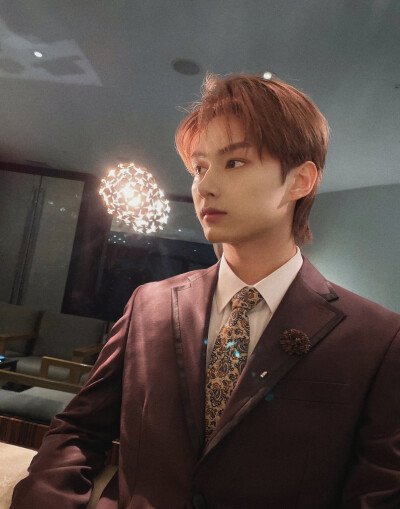 文俊辉（JUN）
❣️ⓈⒺⓋⒺⓃⓉⒺⒺⓃ❣️