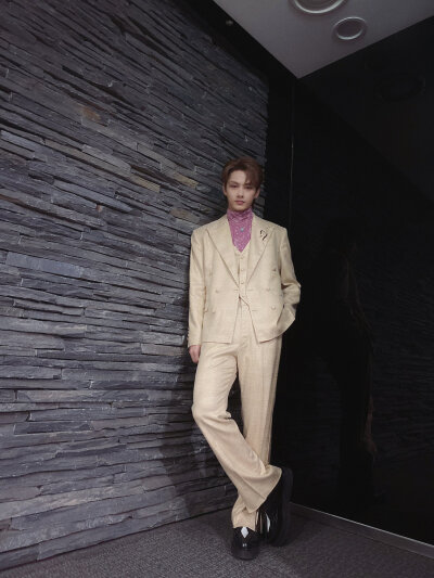 文俊辉（JUN）
❣️ⓈⒺⓋⒺⓃⓉⒺⒺⓃ❣️