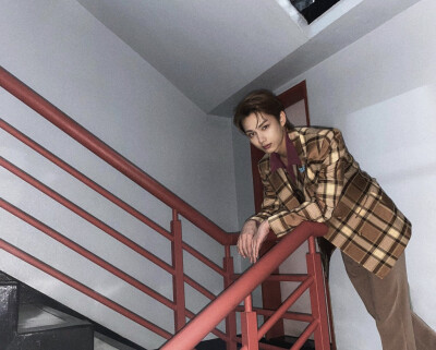 文俊辉（JUN）
❣️ⓈⒺⓋⒺⓃⓉⒺⒺⓃ❣️