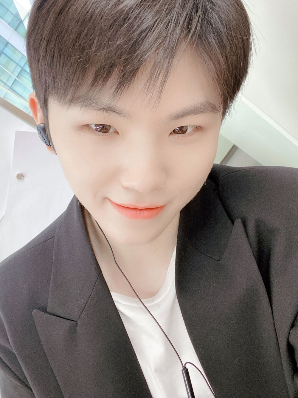 李知勋（WOOZI）
❣️ⓈⒺⓋⒺⓃⓉⒺⒺⓃ❣️