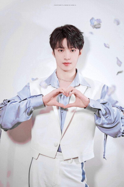  TNT时代少年团，一《我喜欢你》