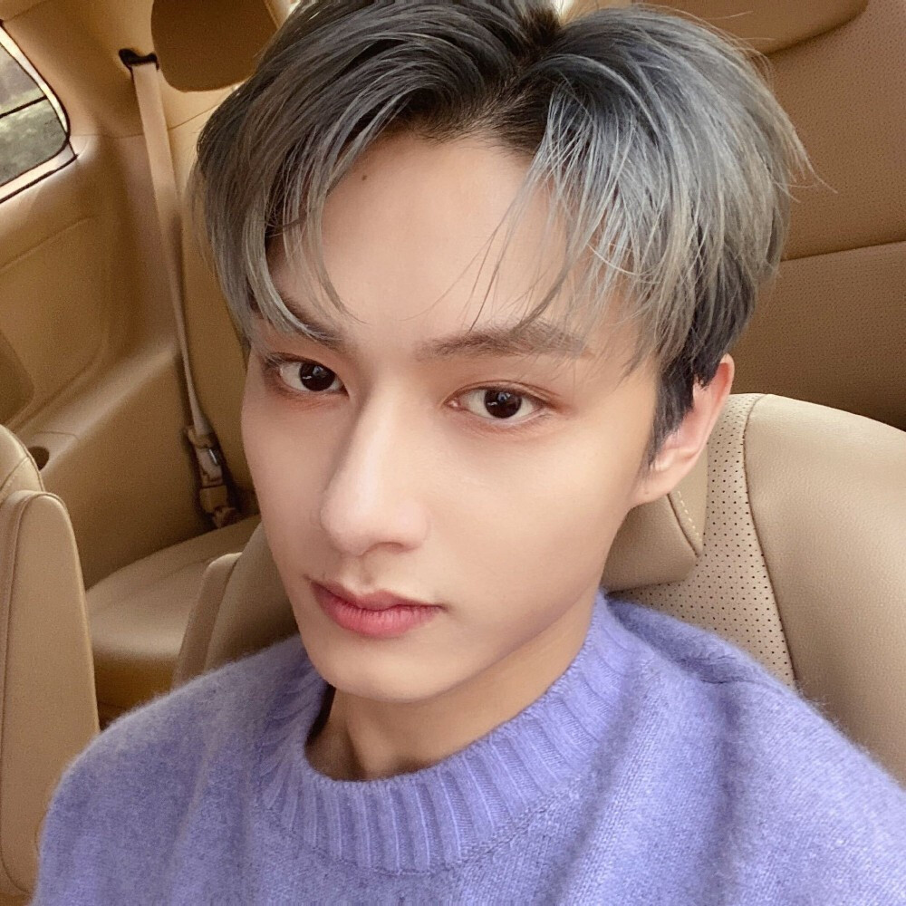 文俊辉（JUN）
❣️ⓈⒺⓋⒺⓃⓉⒺⒺⓃ❣️